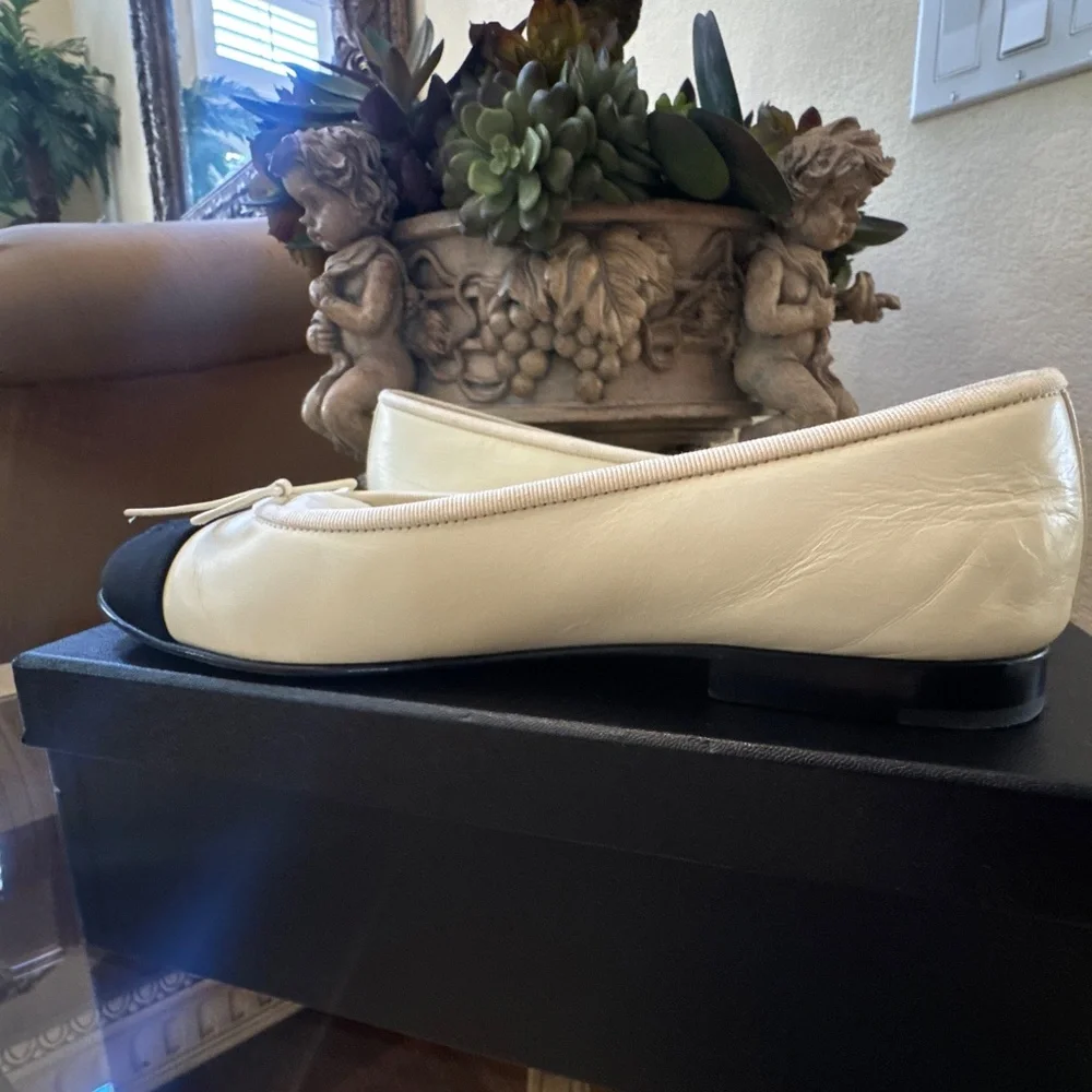 Chanel Ballet Flats size 39